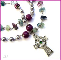 Collana rosario con croce celtica